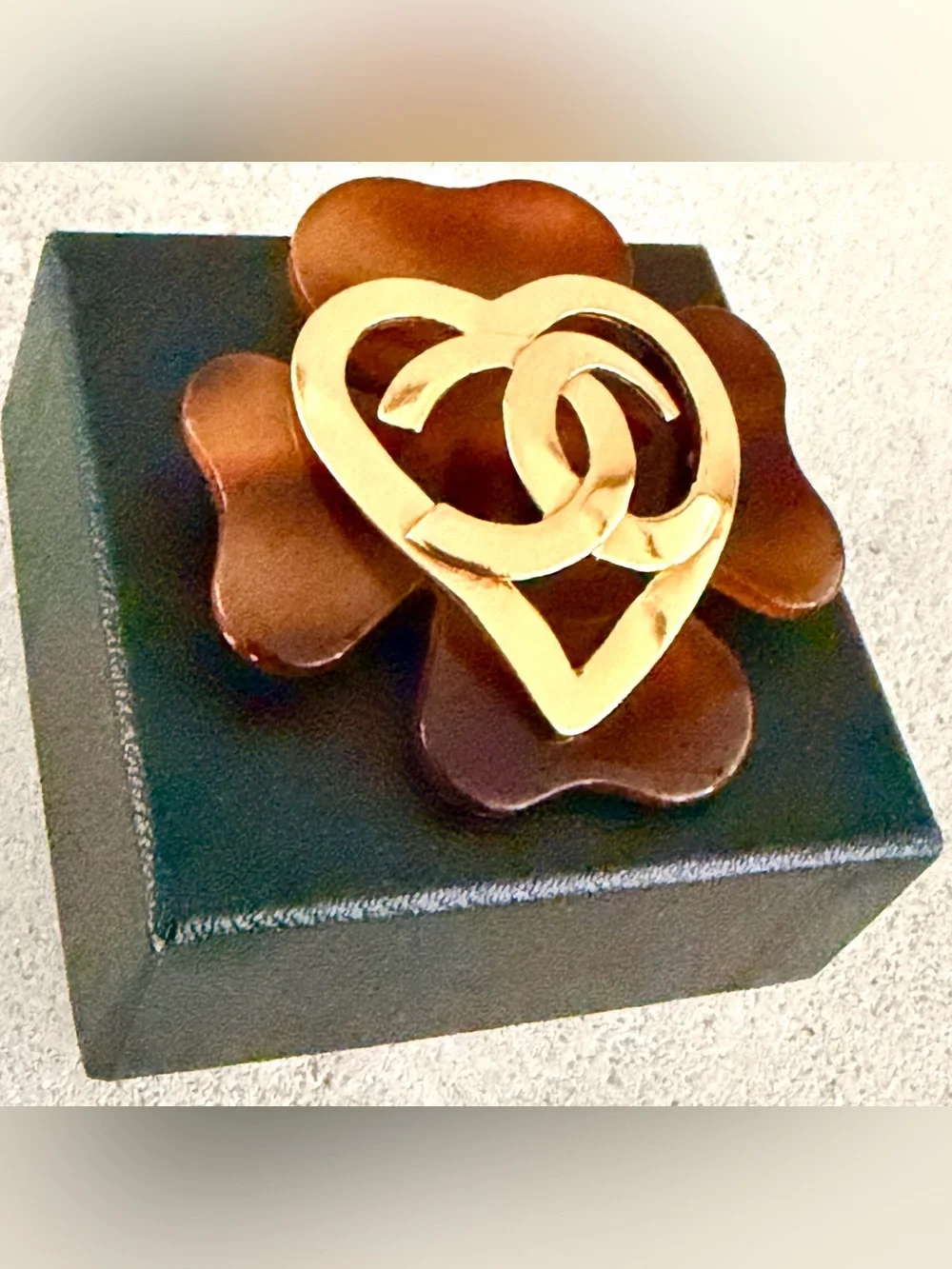 CHANEL Vintage 1994 94P Tortoiseshell Heart CC Clover Brooch